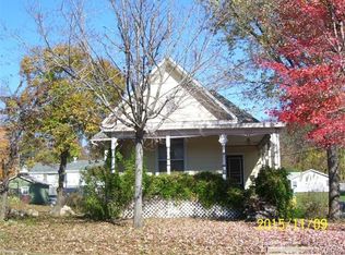 2524 Bird St, Hannibal, MO 63401