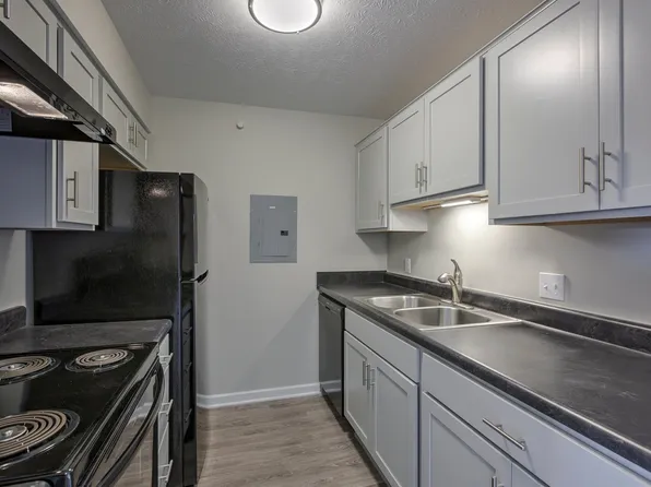 The Pines at Q Plaza Apartments