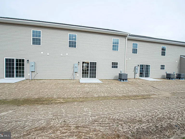 242 Morgans Ct — Photo 5