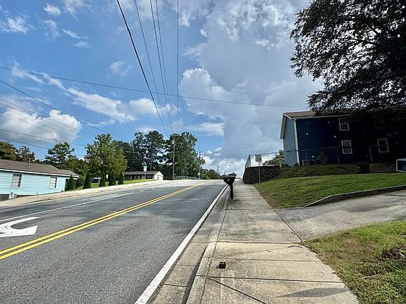 2nd image of 301B Fields Ave