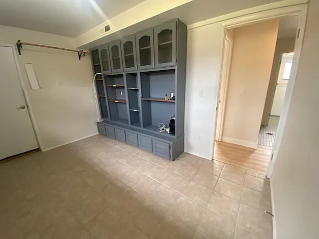 1050 Tacoma Ave NE — Photo 12