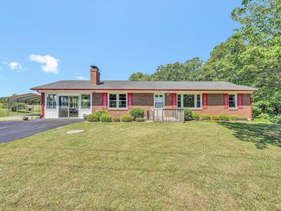 20083 Snow Creek Rd, Penhook, VA, 24137