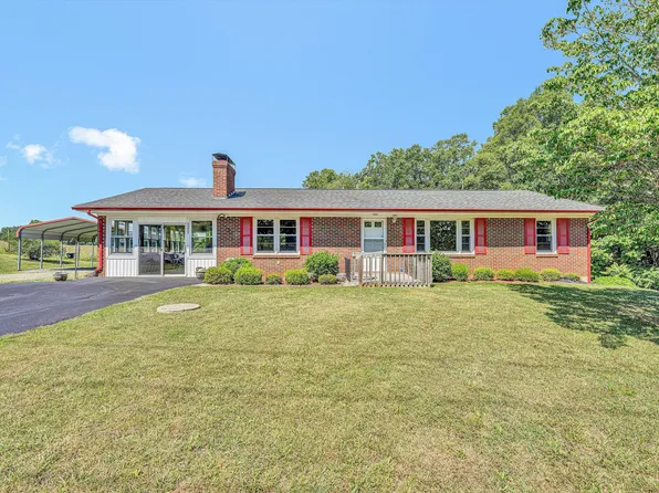 20083 Snow Creek Rd, Penhook, VA 24137