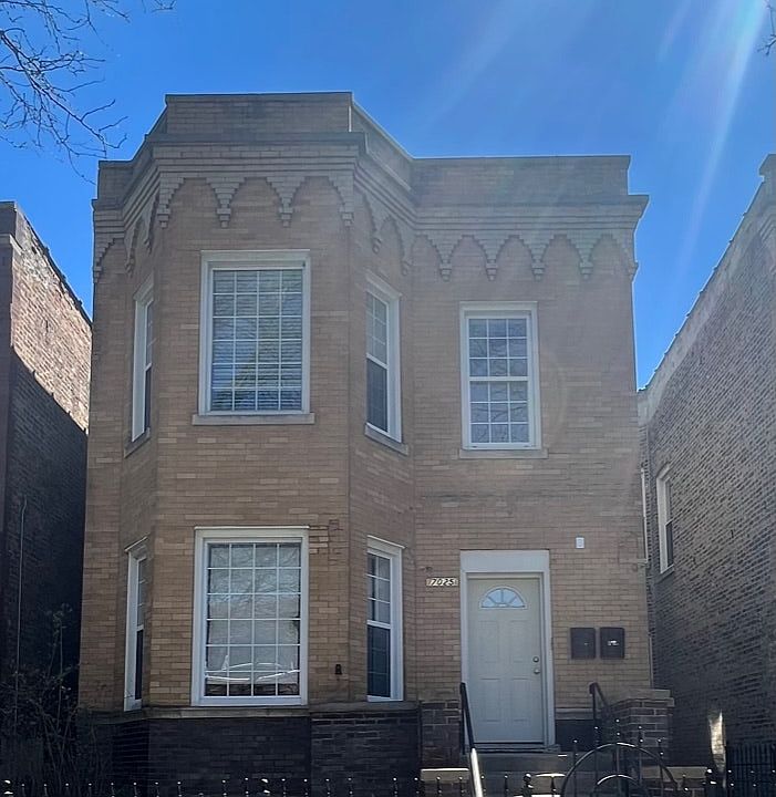 1st image of 7025 S Calumet Ave #2