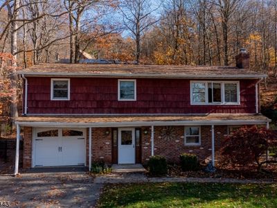 82 Lake Shore Dr, West Milford, NJ, 07421