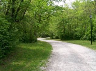 605 Henderson Pointe Trl, Freeburg, IL 62243