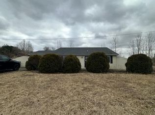 9454 Buck Hwy, Eaton Rapids, MI 48827