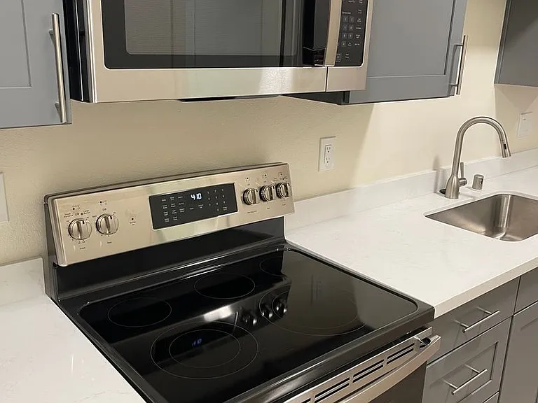 Minor Tower Apartments - Located in Eastlake — Photo 70