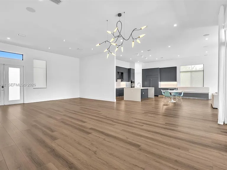 5765 SW 104th Ter — Photo 5