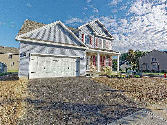 2nd image of 35 Cypress St