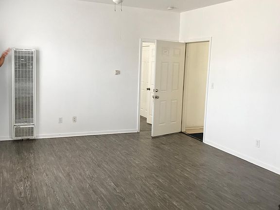 2nd image of 4801 S Normandie Ave