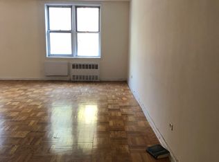 13520 82nd Ave APT 3B, Briarwood, NY 11435