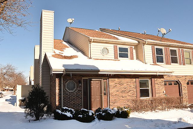 1st image of 15749 Chesterfield Ln
