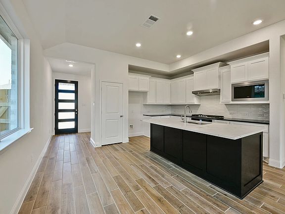 Homesite 1312 kitchen