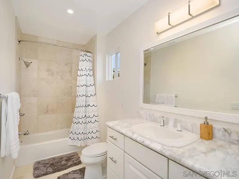 918 Sandpiper Pl — Photo 33