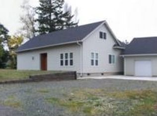 384 Radar Rd, Coos Bay, OR 97420