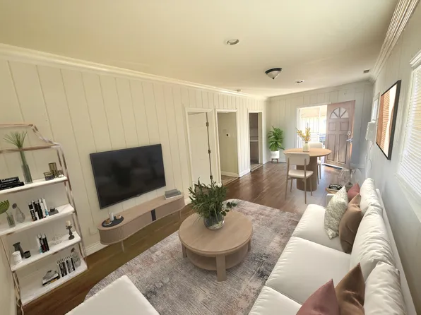 572 W 11th St #1/2, San Pedro, CA 90731