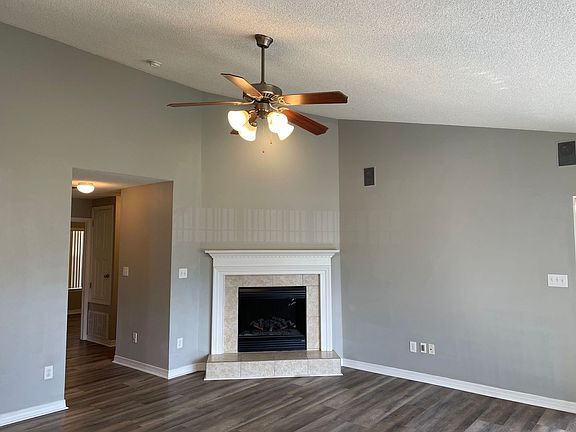 2nd image of 10439 Millbrook Dr
