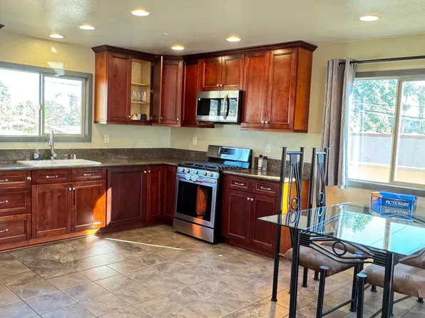 808 Saint Louis Ave, Long Beach, CA 90804