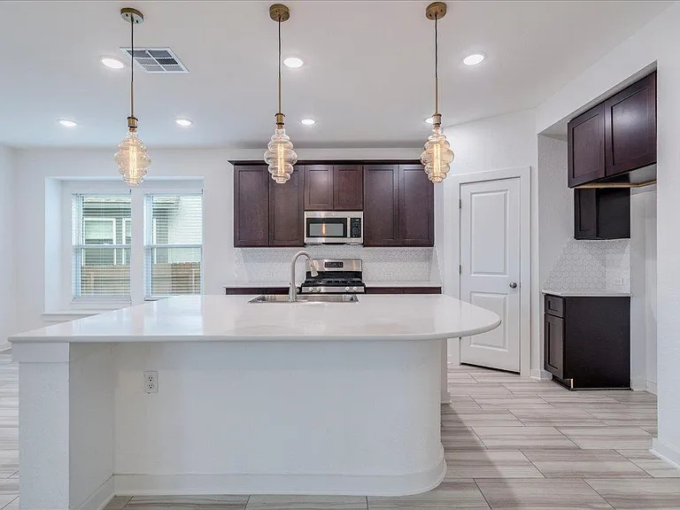 8008 Prairie Rye Dr — Photo 21