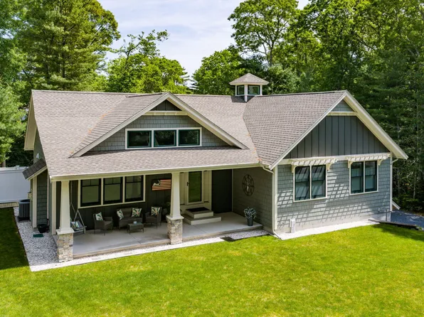 14 Valley Brook Road, Centerville, MA 02632