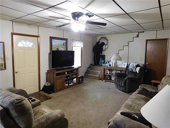 5th image of 900 New Castle St