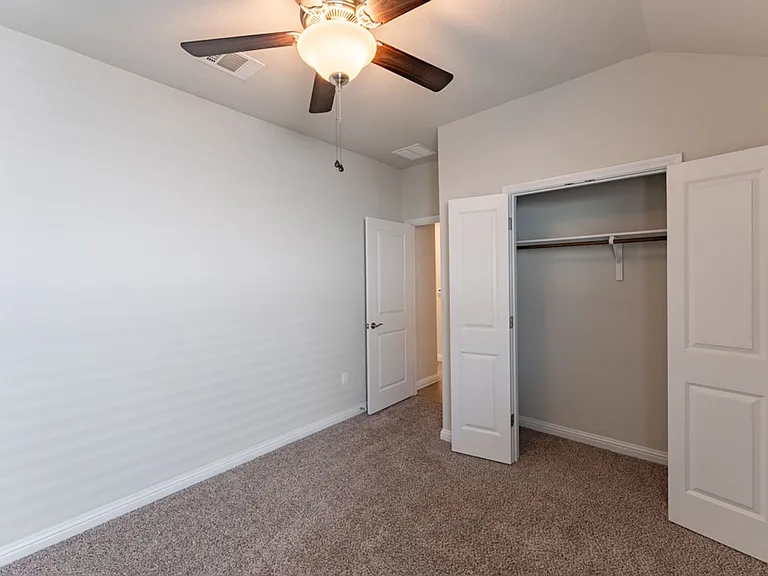 8209 McKamy Dr — Photo 15