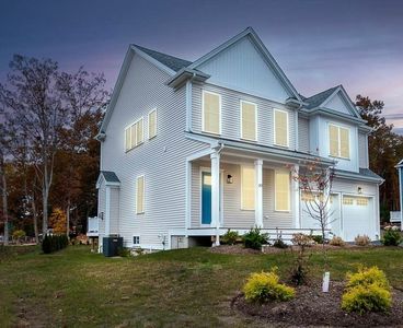 20 Sperry Ln, North Attleboro, MA, 02760