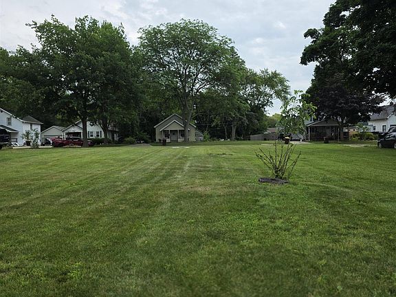2nd image of 111 Grove Ave