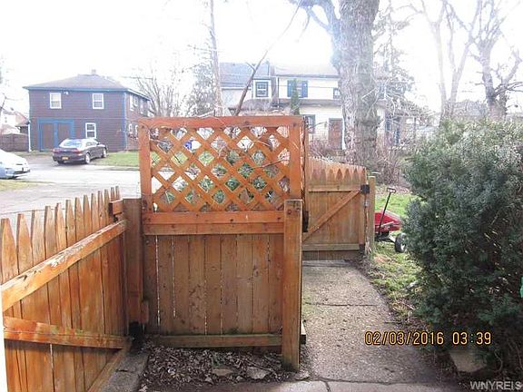 4th image of 46 Salisbury Ave