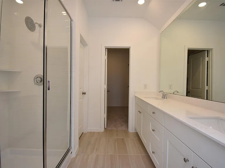 6303 Golden Seaton Dr — Photo 26