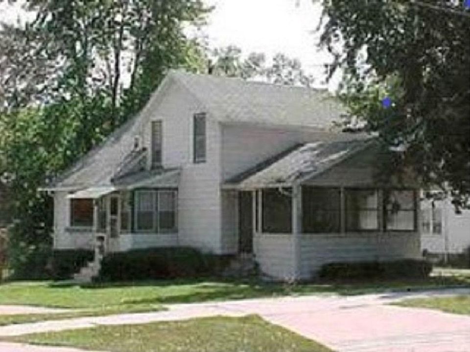 1623 Rainbow Dr, Cedar Falls, IA 50613 Zillow