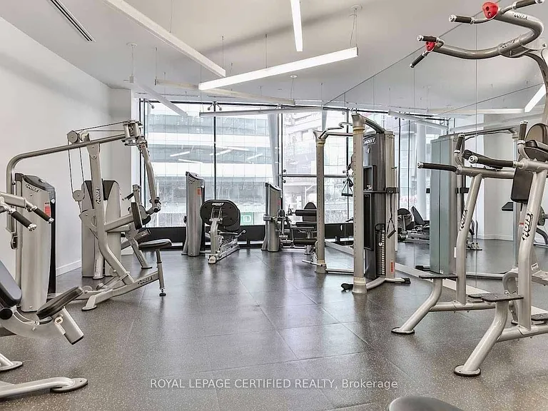 14 York St #4407 — Photo 9