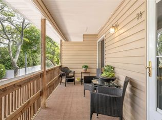 95 Springville Rd APT 26, Hampton Bays, NY 11946