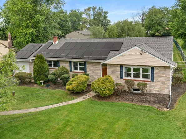 561 W Cherry Rd, Quakertown, PA 18951
