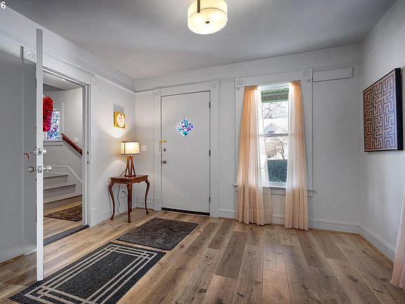 4th image of 4624 N Williams Ave