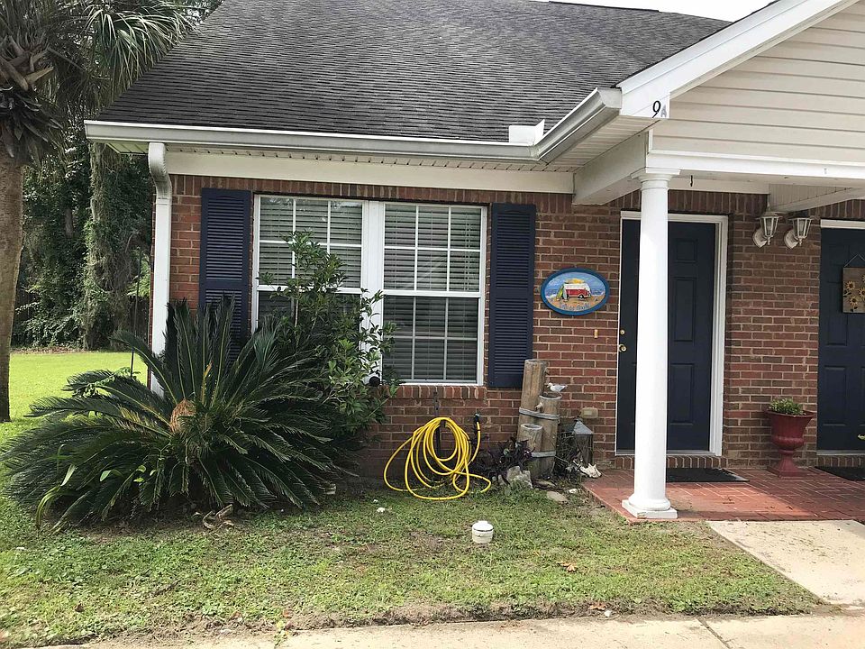 1st image of 9A Guinevere Ln #9A