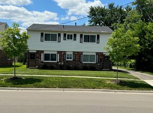319 N 3rd St, Brighton, MI 48116