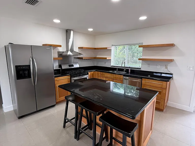 10823 SW 62nd Ter — Photo 7