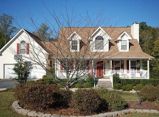 162 Valley Brook Dr, Dawsonville, GA 30534