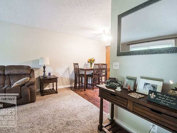 2nd image of 103 Valley St