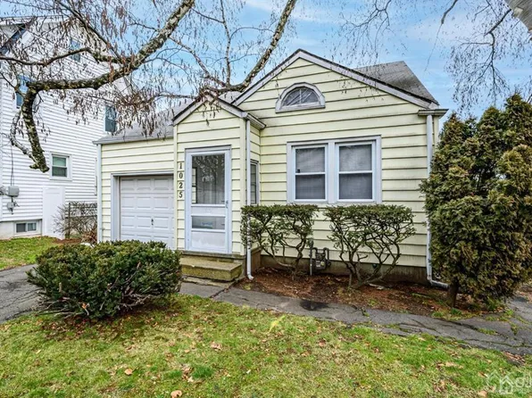 1025 Thomas St, Hillside, NJ 07205