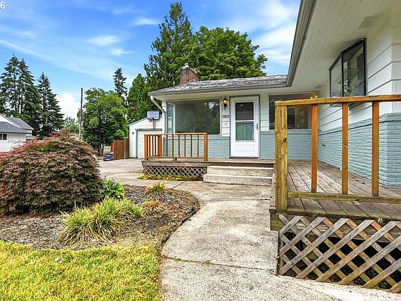 3rd image of 10834 SE Long St