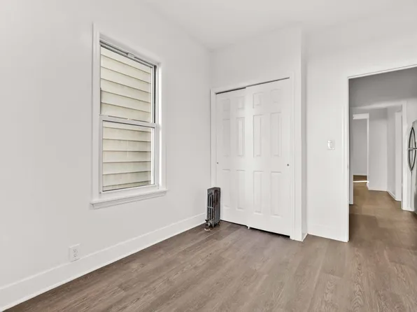 7-06 College Point Boulevard image 9 of 44