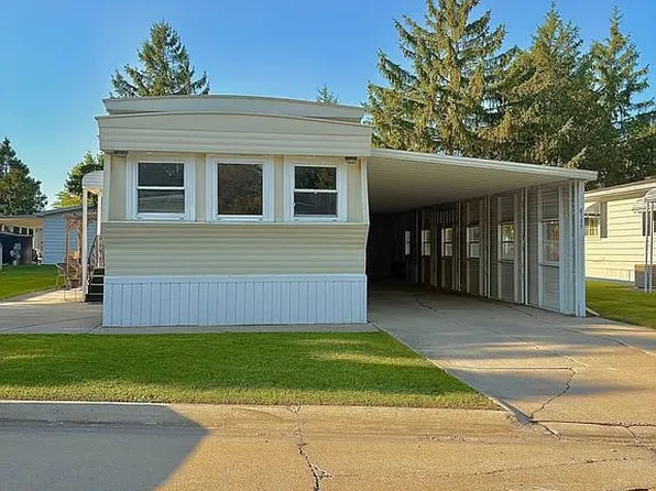 6180 Longmeadow Blvd S, Saginaw, MI 48603