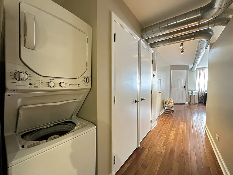 674 N Orleans St #2 — Photo 20