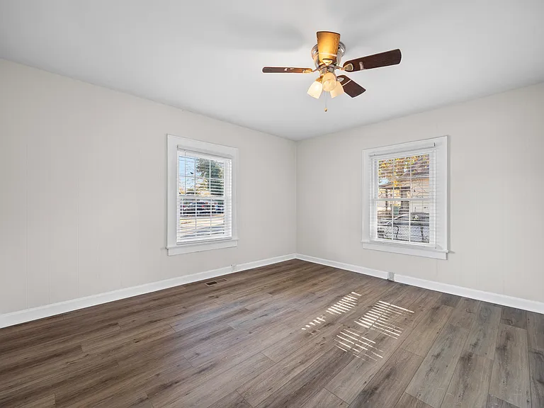 807 N Morris St — Photo 5