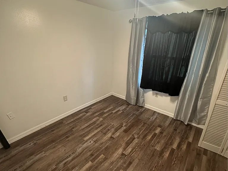 37741 Waverly Ave — Photo 9