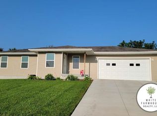 1108 Memory Ln, Wayne, NE 68787