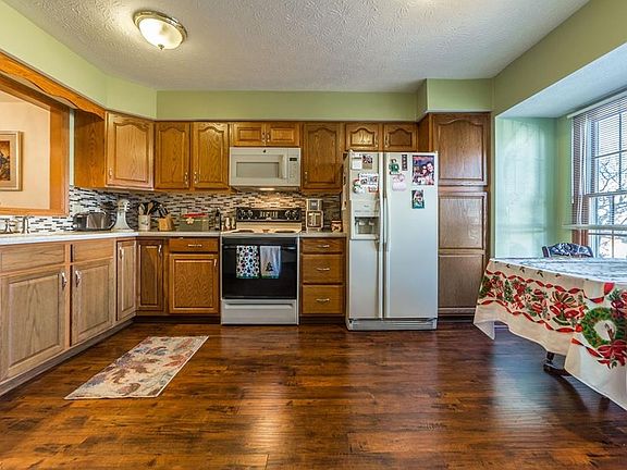 4th image of 115 Windgate Dr
